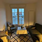 Lumineux A 100m Apartment