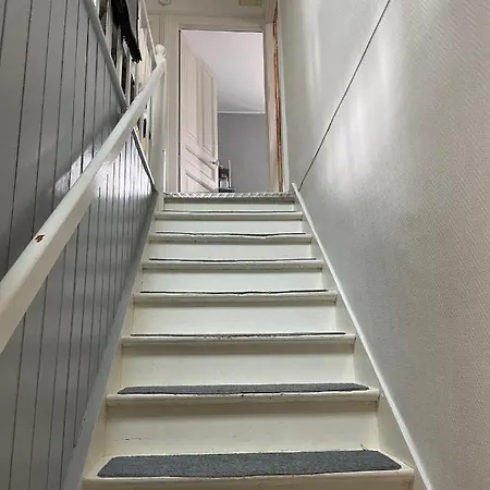 Lumineux A 100m Apartment *