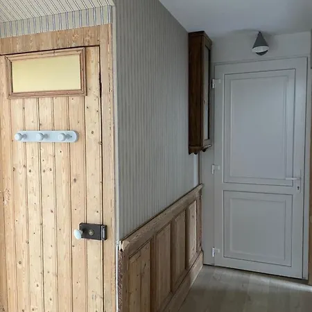 Lumineux A 100m Apartment